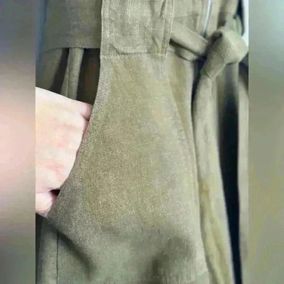 Forever 21 Green Zip Front Jumpsuit Shorts Romper (508) - Picture 9 of 15